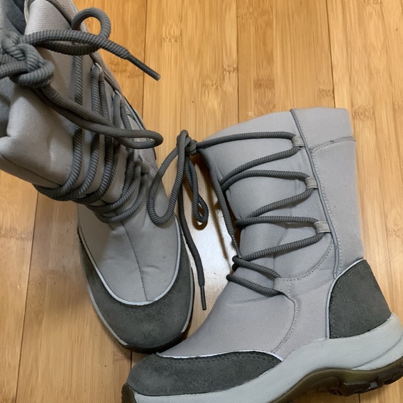Kids gray winter boots size 1 - Picture 3 of 5